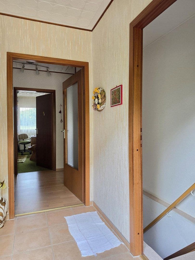 Predaj domu 140 m², pozemok 1.000 m², Dr.-Hermann-Bizer-Str. 22, Albstadt, Bádensko-Wurttembersko Predaj domu 140 m², pozemok 1.000 m², Dr.-Hermann-Bizer-Str. 22, Albstadt, Bádensko-Wurttembersko