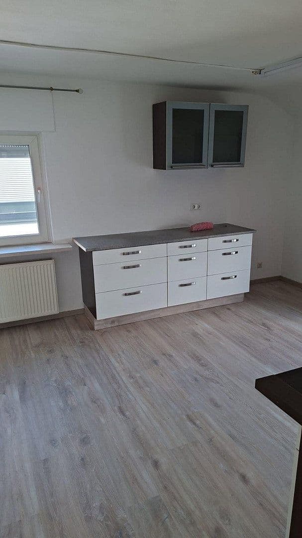 Prenájom bytu 3-izbový 84 m², Erlensee, Hesensko Prenájom bytu 3-izbový 84 m², Erlensee, Hesensko