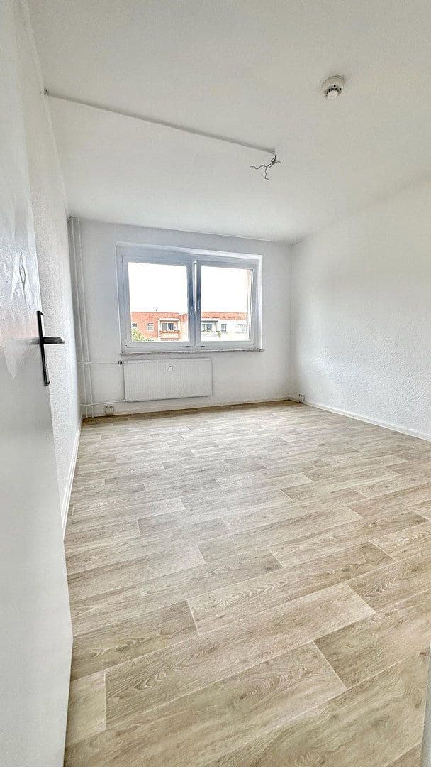 Prenájom bytu 3-izbový 68 m², Unterm Ettersberg 14, Weimar, Durínsko Prenájom bytu 3-izbový 68 m², Unterm Ettersberg 14, Weimar, Durínsko