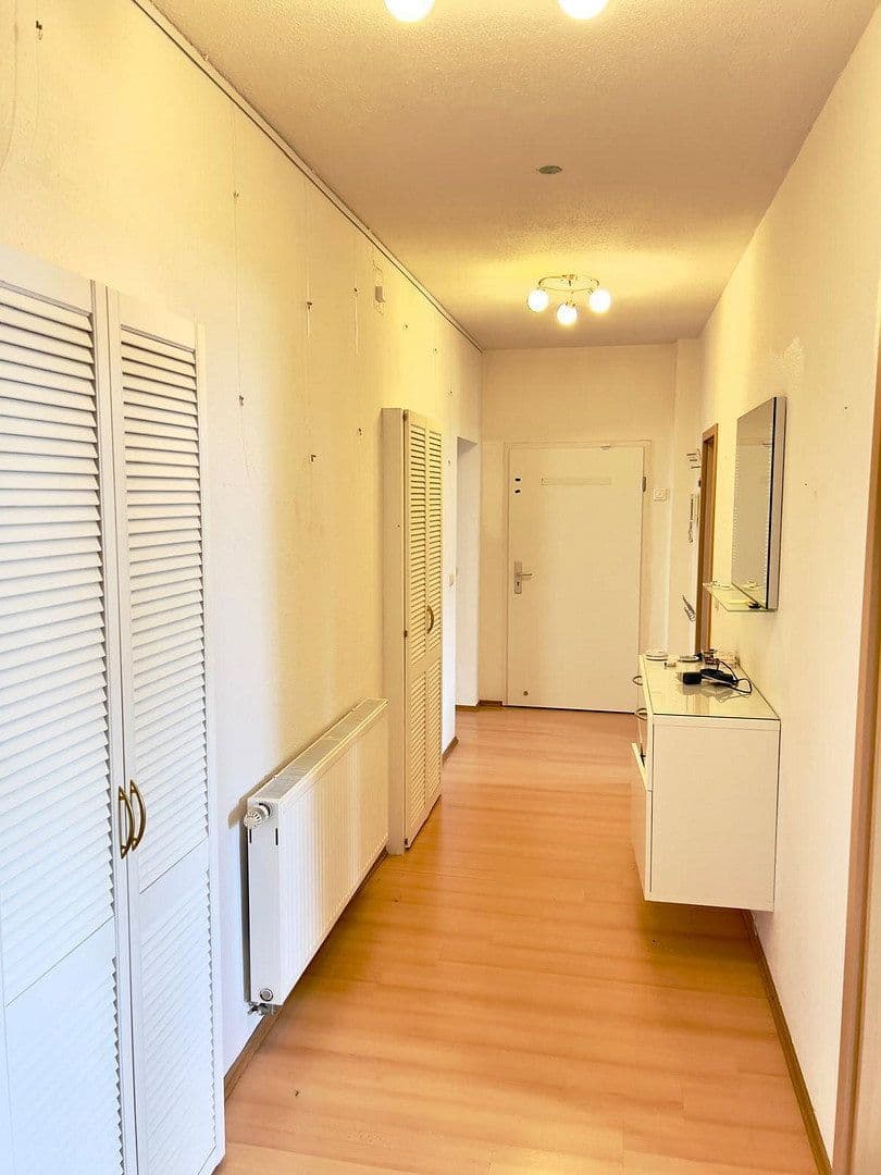 Prenájom bytu 4-izbový 120 m², Thomeéstraße 3, Kassel, Hesensko Prenájom bytu 4-izbový 120 m², Thomeéstraße 3, Kassel, Hesensko