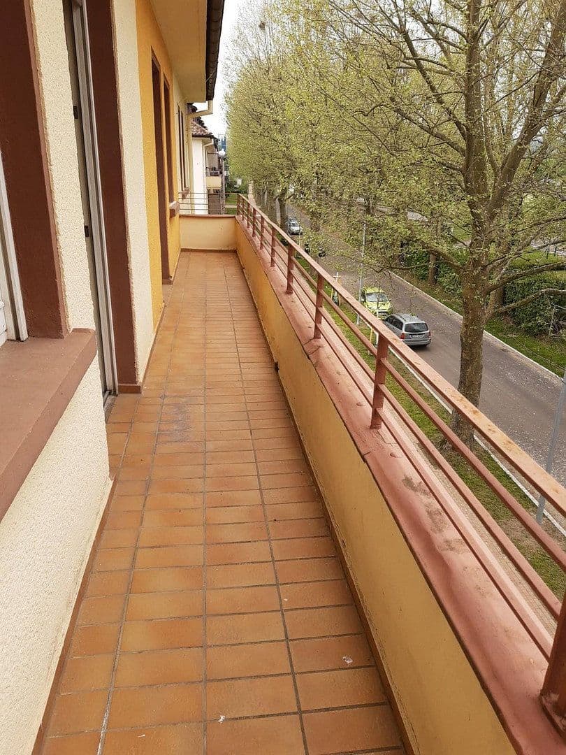 Prenájom bytu 2-izbový 67 m², Zweibrücken, Porýnie-Falcko Prenájom bytu 2-izbový 67 m², Zweibrücken, Porýnie-Falcko