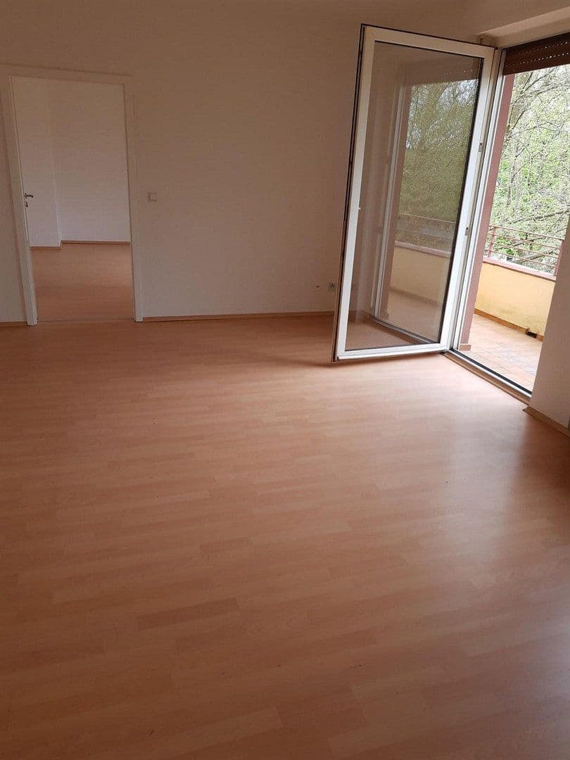 Prenájom bytu 2-izbový 67 m², Zweibrücken, Porýnie-Falcko Prenájom bytu 2-izbový 67 m², Zweibrücken, Porýnie-Falcko