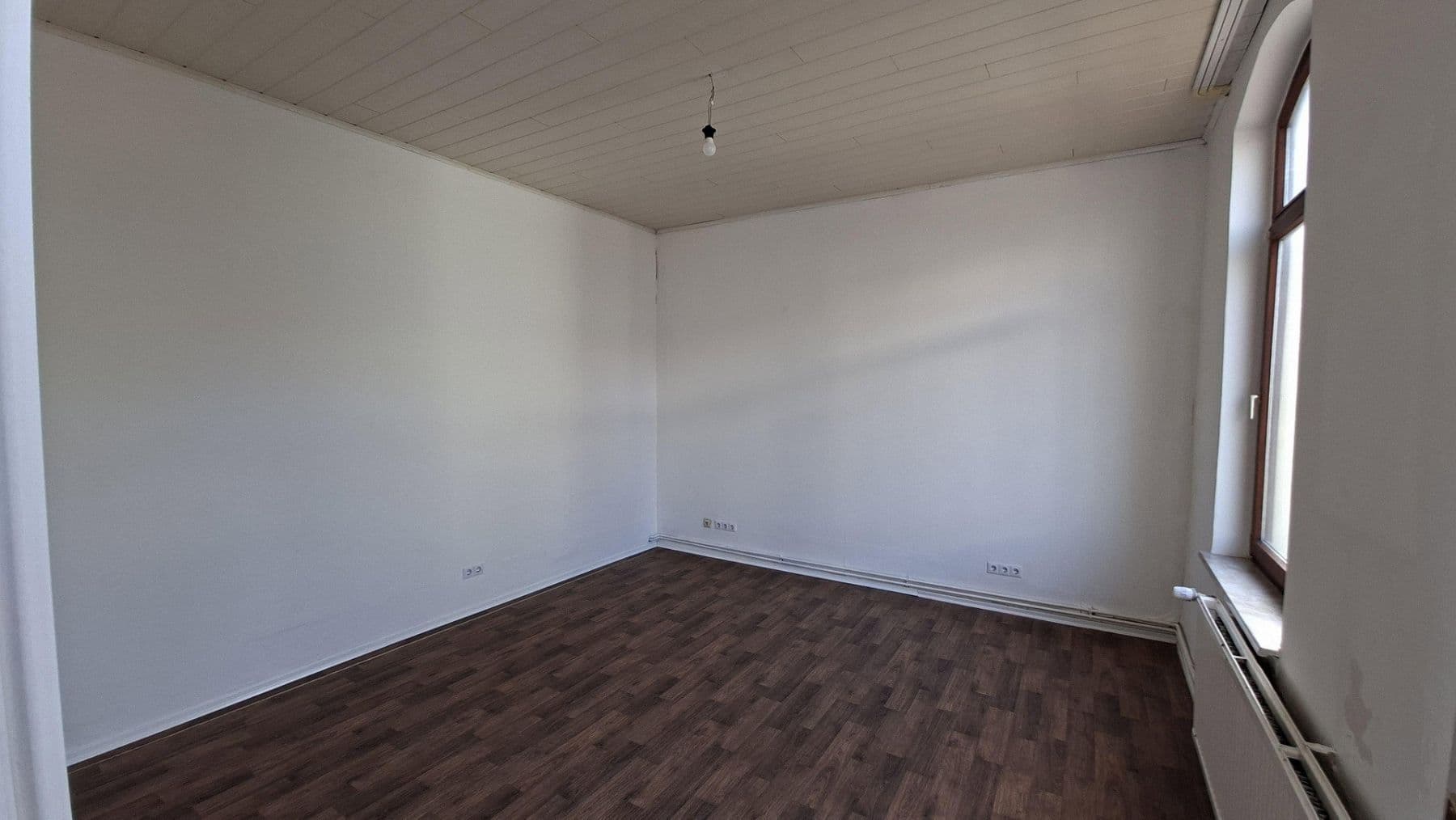 Prenájom bytu 3-izbový 82 m², Bremerhaven, Brémy Prenájom bytu 3-izbový 82 m², Bremerhaven, Brémy