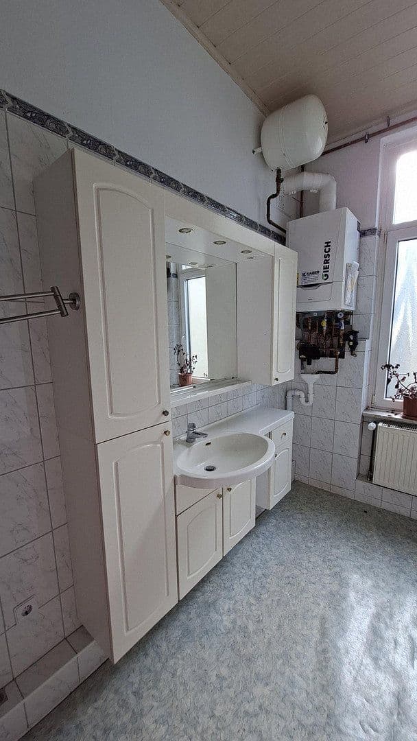 Prenájom bytu 3-izbový 82 m², Bremerhaven, Brémy Prenájom bytu 3-izbový 82 m², Bremerhaven, Brémy