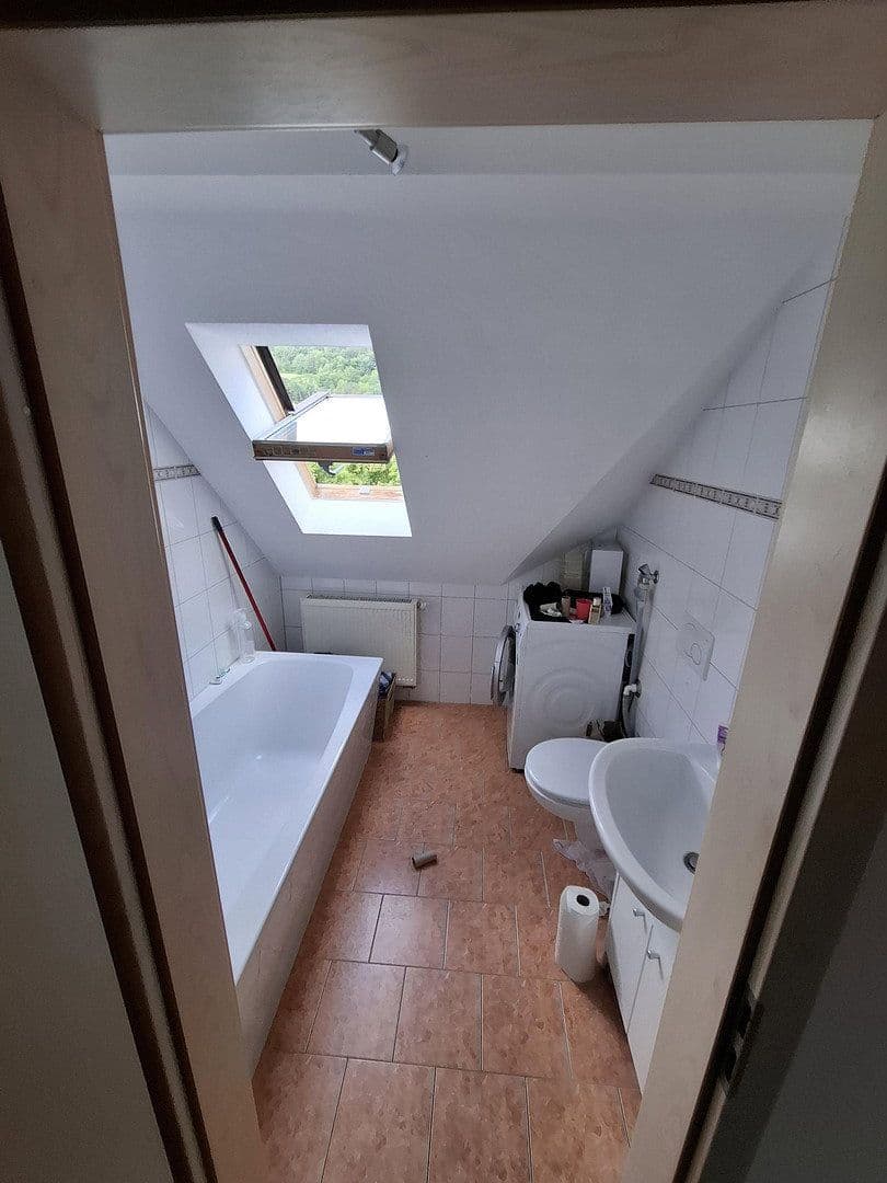 Prenájom bytu 2-izbový 35 m², Prüssingstraße 17, Jena, Durínsko Prenájom bytu 2-izbový 35 m², Prüssingstraße 17, Jena, Durínsko