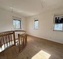 Prenájom bytu 4-izbový 143 m², Kanalstr. 1A, Berlin-Köpenick, Berlín Prenájom bytu 4-izbový 143 m², Kanalstr. 1A, Berlin-Köpenick, Berlín
