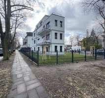 Prenájom bytu 4-izbový 143 m², Kanalstr. 1A, Berlin-Köpenick, Berlín Prenájom bytu 4-izbový 143 m², Kanalstr. 1A, Berlin-Köpenick, Berlín