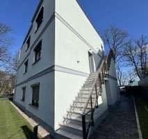 Prenájom bytu 4-izbový 143 m², Kanalstr. 1A, Berlin-Köpenick, Berlín Prenájom bytu 4-izbový 143 m², Kanalstr. 1A, Berlin-Köpenick, Berlín