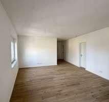 Prenájom bytu 4-izbový 143 m², Kanalstr. 1A, Berlin-Köpenick, Berlín Prenájom bytu 4-izbový 143 m², Kanalstr. 1A, Berlin-Köpenick, Berlín