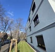 Prenájom bytu 4-izbový 143 m², Kanalstr. 1A, Berlin-Köpenick, Berlín Prenájom bytu 4-izbový 143 m², Kanalstr. 1A, Berlin-Köpenick, Berlín
