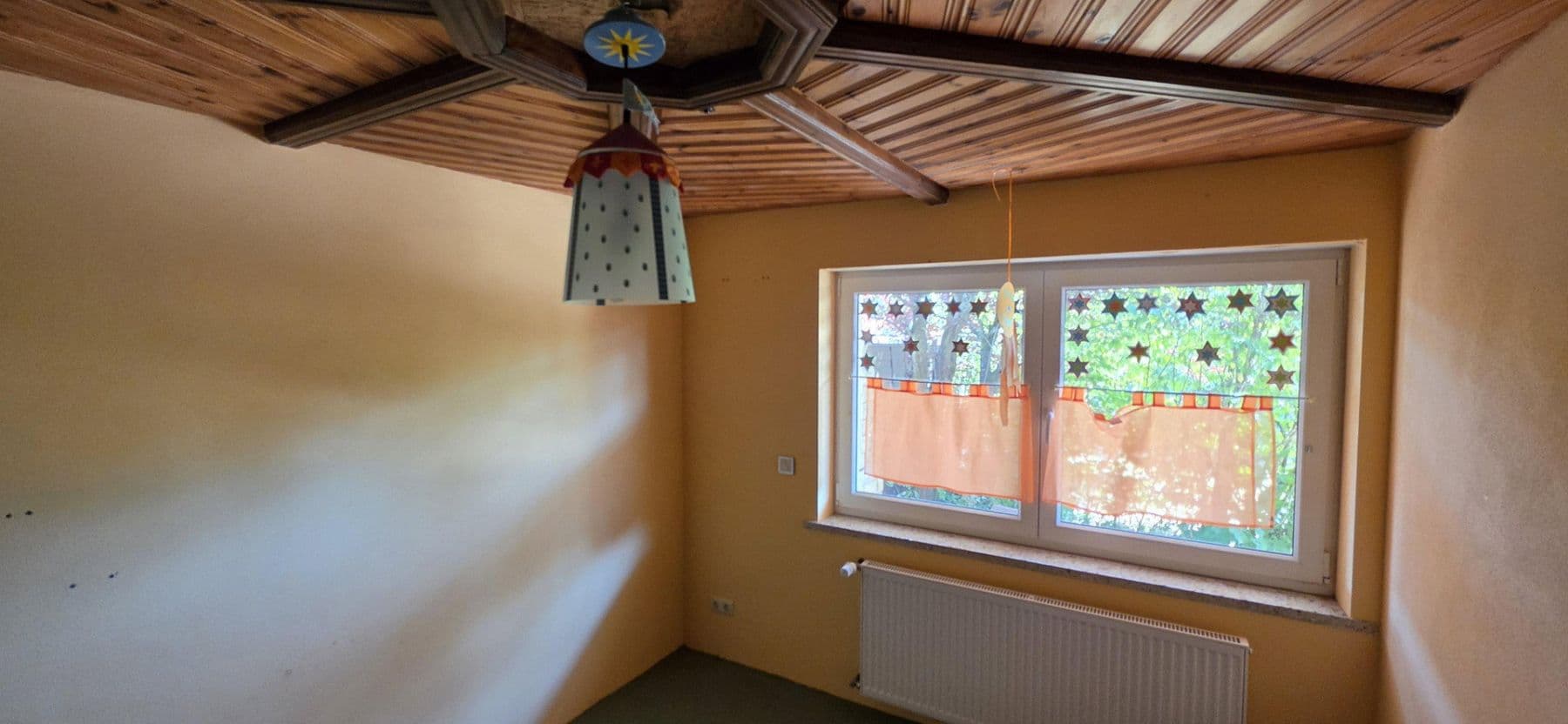 Predaj domu 170 m², pozemok 370 m², Ebern, Bavorsko Predaj domu 170 m², pozemok 370 m², Ebern, Bavorsko