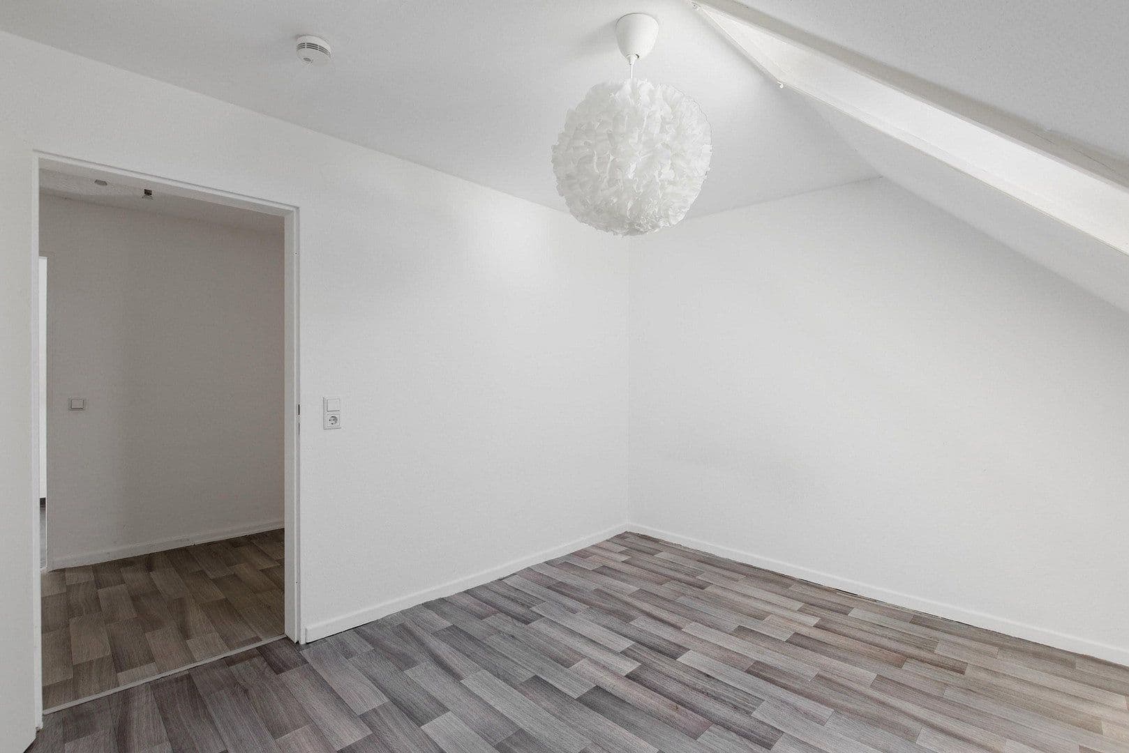 Prenájom bytu 2-izbový 52 m², Idstein, Hesensko Prenájom bytu 2-izbový 52 m², Idstein, Hesensko