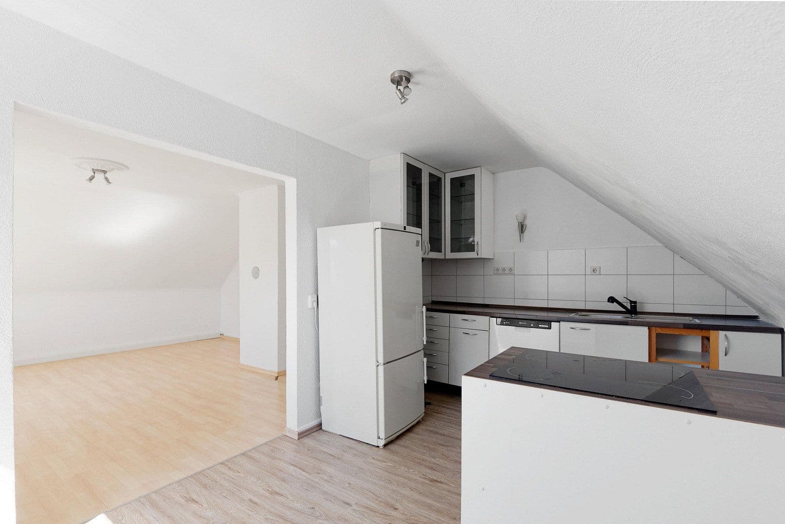 Prenájom bytu 2-izbový 52 m², Idstein, Hesensko Prenájom bytu 2-izbový 52 m², Idstein, Hesensko