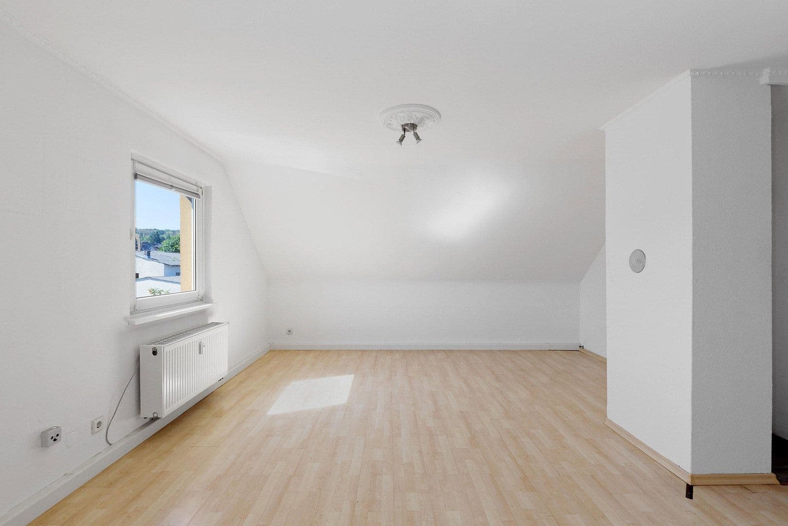 Prenájom bytu 2-izbový 52 m², Idstein, Hesensko Prenájom bytu 2-izbový 52 m², Idstein, Hesensko