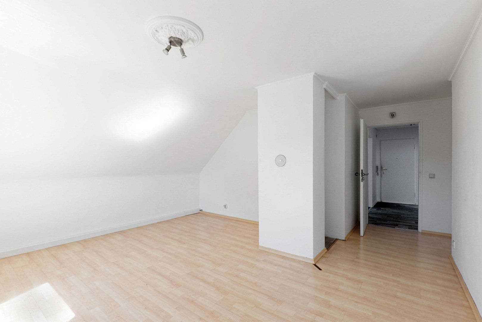 Prenájom bytu 2-izbový 52 m², Idstein, Hesensko Prenájom bytu 2-izbový 52 m², Idstein, Hesensko