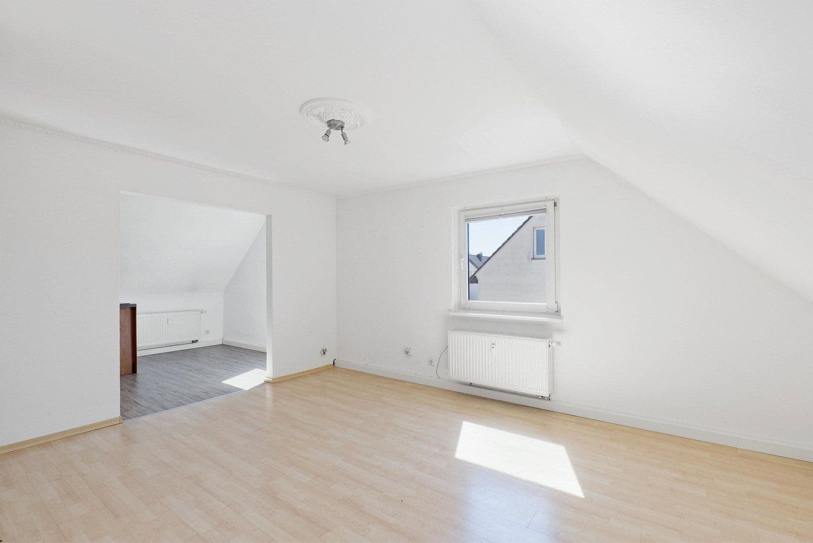 Prenájom bytu 2-izbový 52 m², Idstein, Hesensko Prenájom bytu 2-izbový 52 m², Idstein, Hesensko