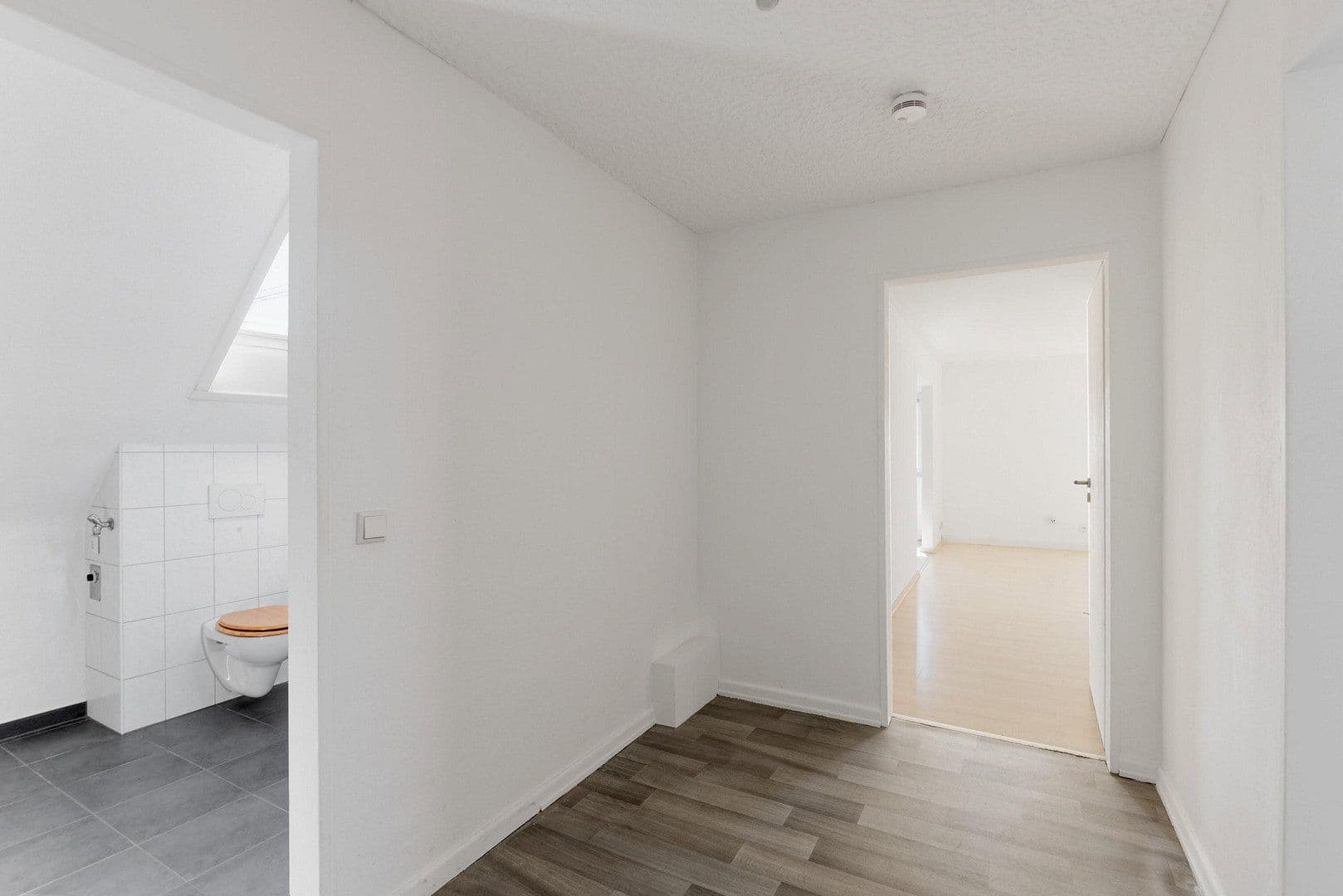 Prenájom bytu 2-izbový 52 m², Idstein, Hesensko Prenájom bytu 2-izbový 52 m², Idstein, Hesensko