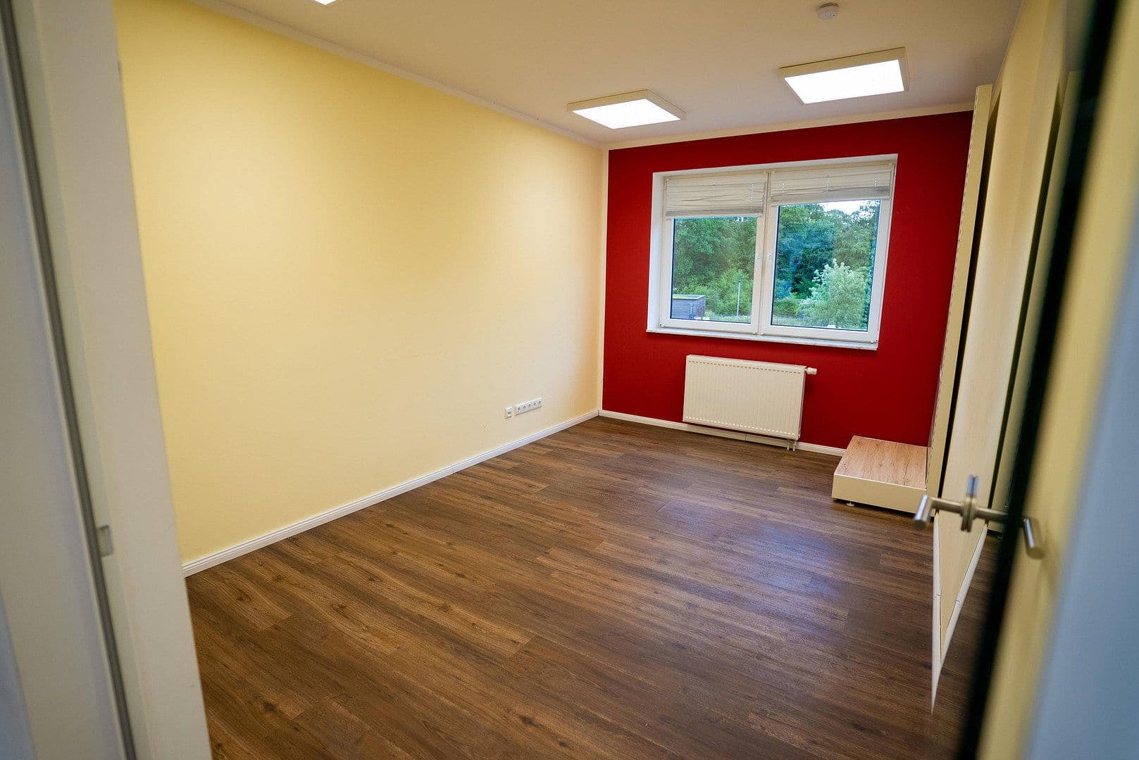Prenájom kancelárie 302 m², Haverkamp 8+12, Selent, Šlezvicko-Holštajnsko Prenájom kancelárie 302 m², Haverkamp 8+12, Selent, Šlezvicko-Holštajnsko