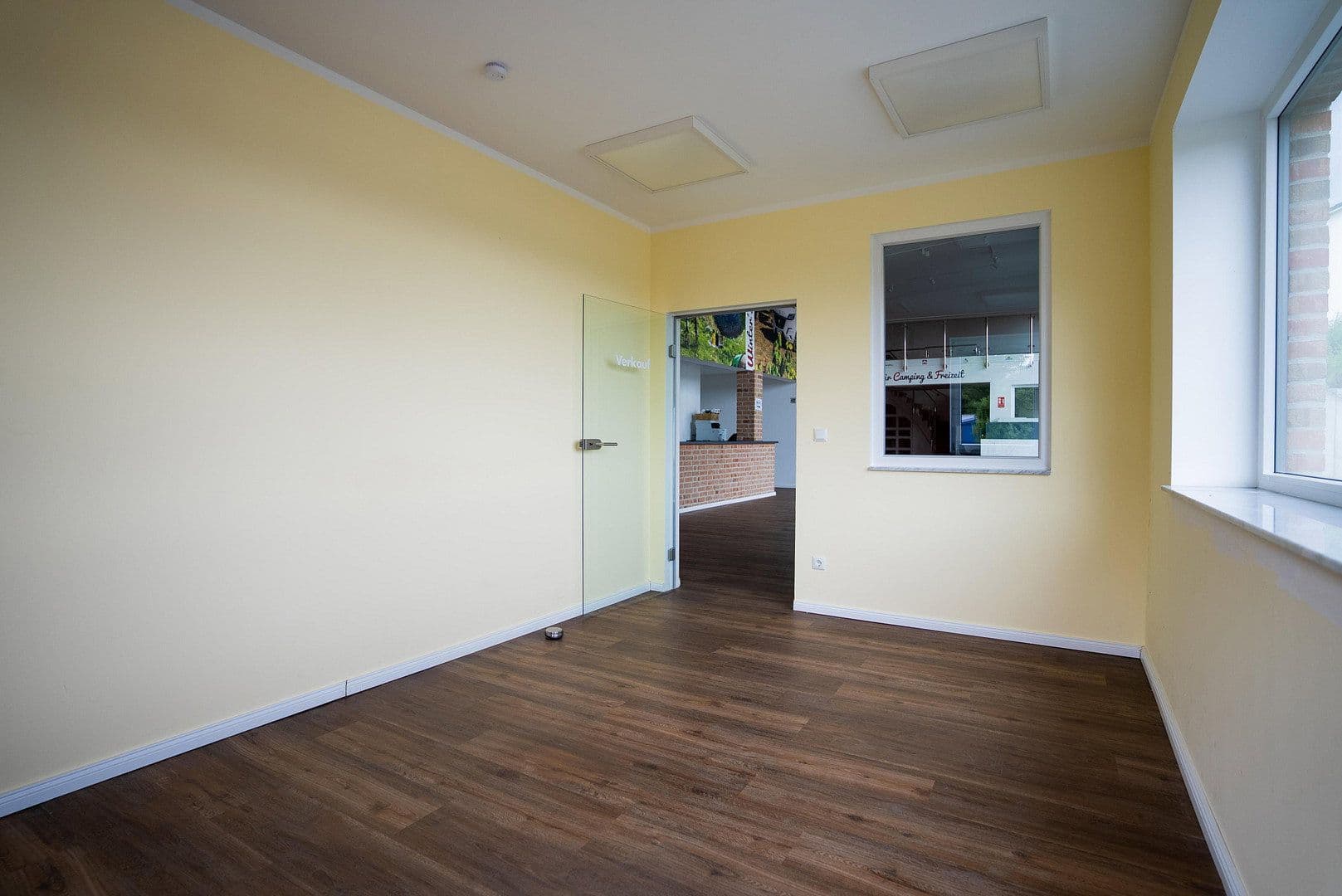 Prenájom kancelárie 302 m², Haverkamp 8+12, Selent, Šlezvicko-Holštajnsko Prenájom kancelárie 302 m², Haverkamp 8+12, Selent, Šlezvicko-Holštajnsko