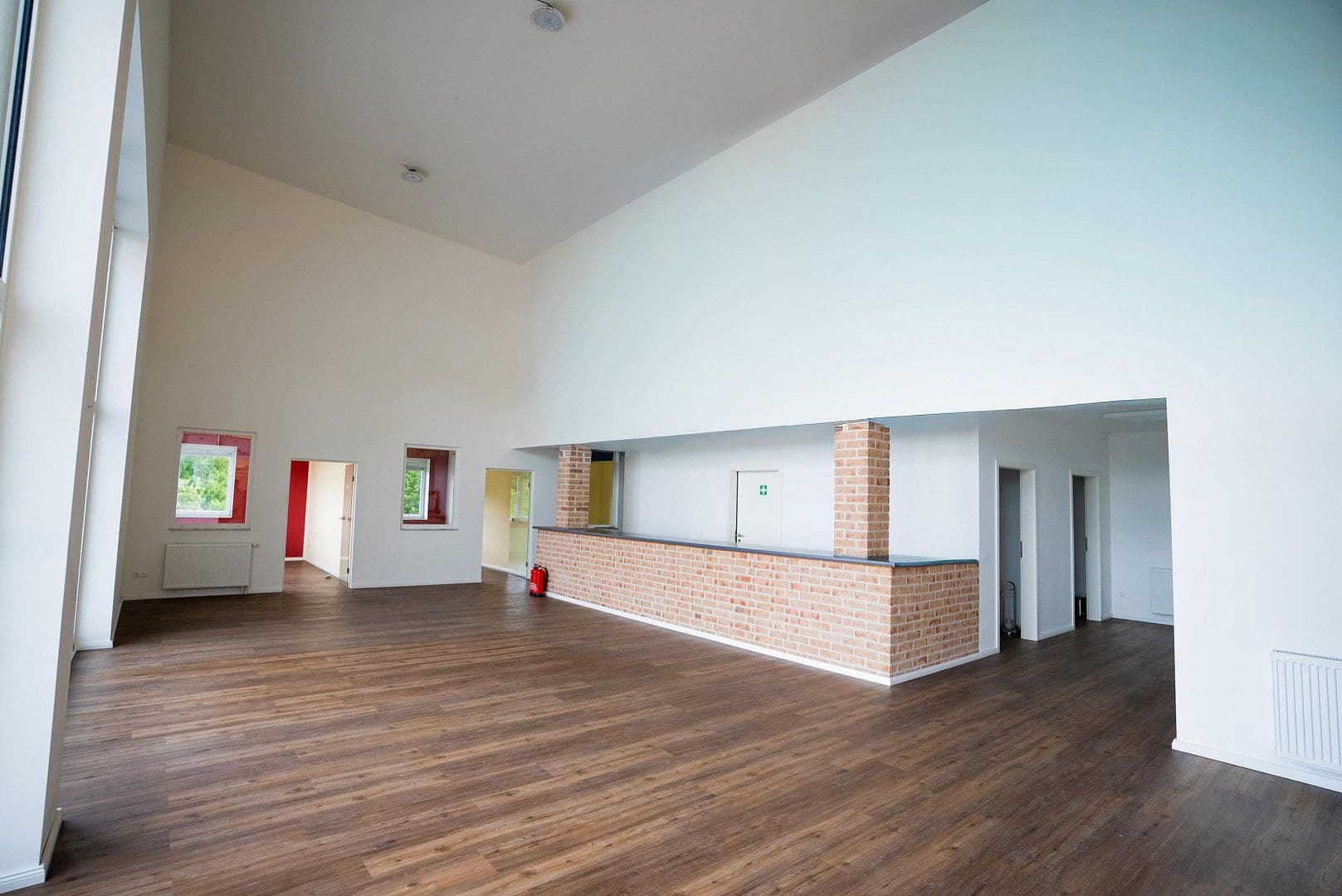 Prenájom kancelárie 302 m², Haverkamp 8+12, Selent, Šlezvicko-Holštajnsko Prenájom kancelárie 302 m², Haverkamp 8+12, Selent, Šlezvicko-Holštajnsko