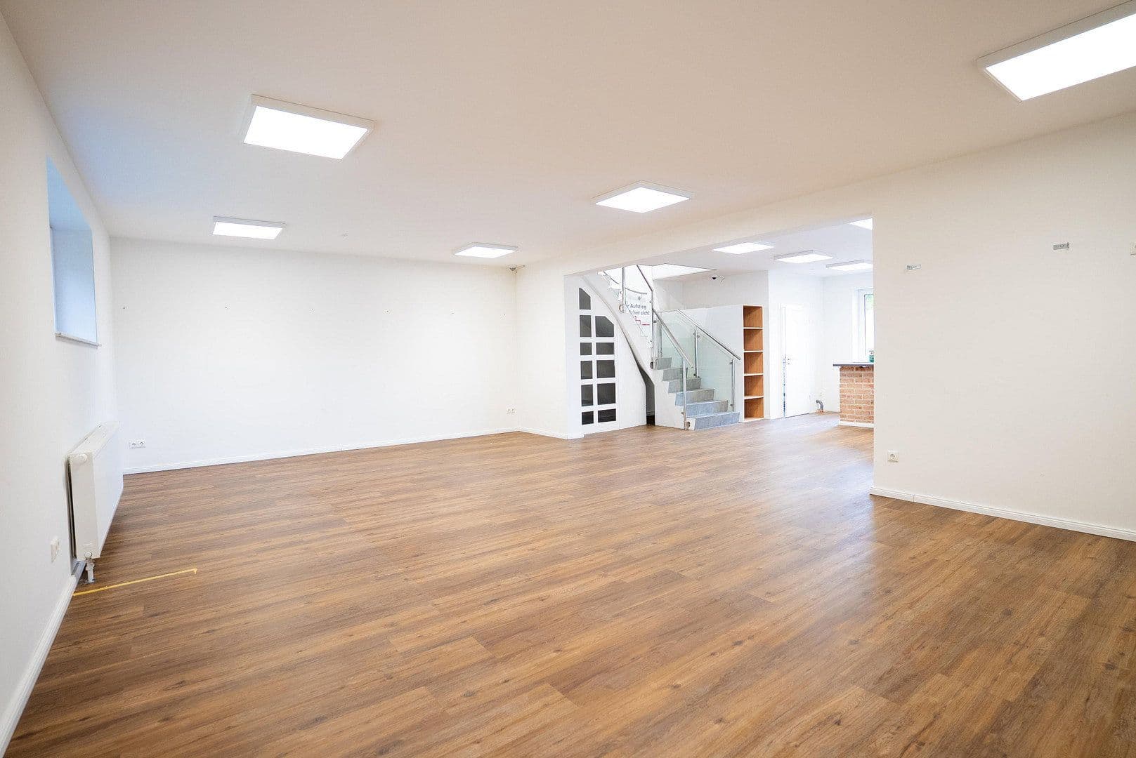 Prenájom kancelárie 302 m², Haverkamp 8+12, Selent, Šlezvicko-Holštajnsko Prenájom kancelárie 302 m², Haverkamp 8+12, Selent, Šlezvicko-Holštajnsko