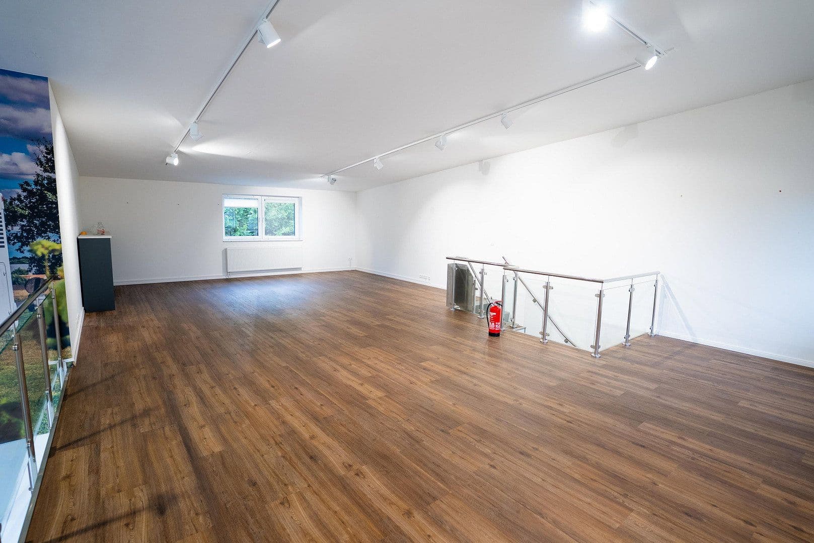 Prenájom kancelárie 302 m², Haverkamp 8+12, Selent, Šlezvicko-Holštajnsko Prenájom kancelárie 302 m², Haverkamp 8+12, Selent, Šlezvicko-Holštajnsko