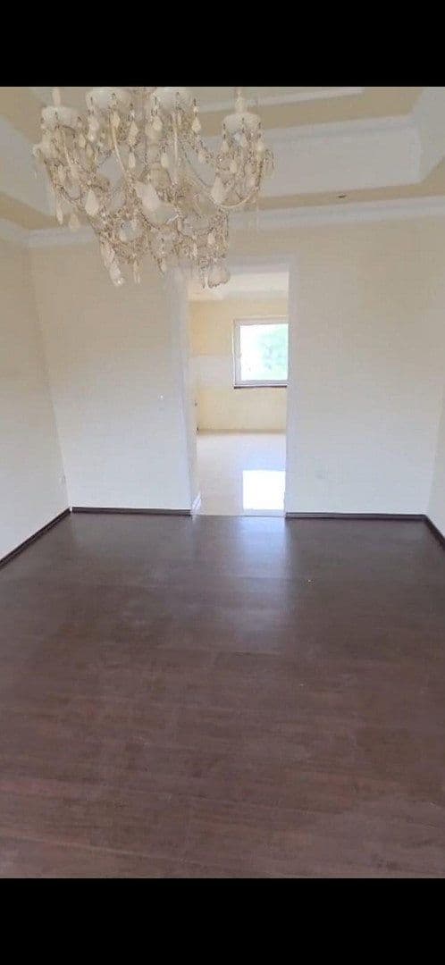Prenájom bytu 2-izbový 61 m², Karolingerstr. 7, Duisburg, Severné Porýnie - Westfálsko Prenájom bytu 2-izbový 61 m², Karolingerstr. 7, Duisburg, Severné Porýnie - Westfálsko