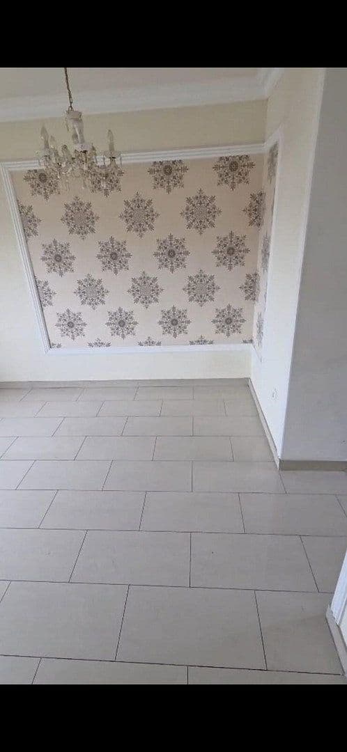 Prenájom bytu 2-izbový 61 m², Karolingerstr. 7, Duisburg, Severné Porýnie - Westfálsko Prenájom bytu 2-izbový 61 m², Karolingerstr. 7, Duisburg, Severné Porýnie - Westfálsko