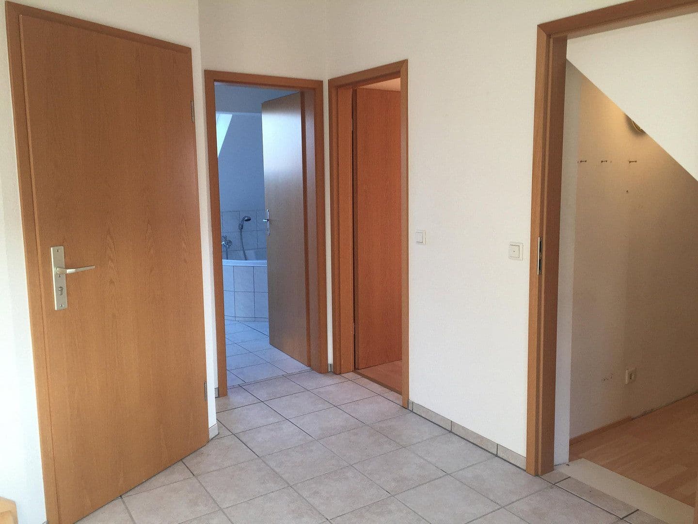 Prenájom bytu 2-izbový 95 m², Grünestraße 28, Wermelskirchen, Severné Porýnie - Westfálsko Prenájom bytu 2-izbový 95 m², Grünestraße 28, Wermelskirchen, Severné Porýnie - Westfálsko