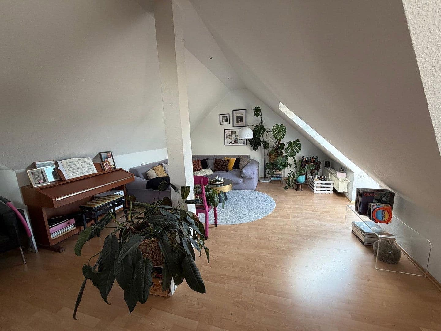 Prenájom bytu 2-izbový 95 m², Grünestraße 28, Wermelskirchen, Severné Porýnie - Westfálsko Prenájom bytu 2-izbový 95 m², Grünestraße 28, Wermelskirchen, Severné Porýnie - Westfálsko