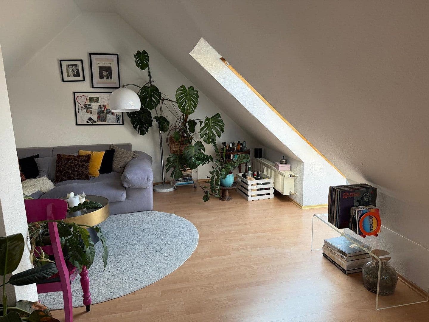 Prenájom bytu 2-izbový 95 m², Grünestraße 28, Wermelskirchen, Severné Porýnie - Westfálsko Prenájom bytu 2-izbový 95 m², Grünestraße 28, Wermelskirchen, Severné Porýnie - Westfálsko