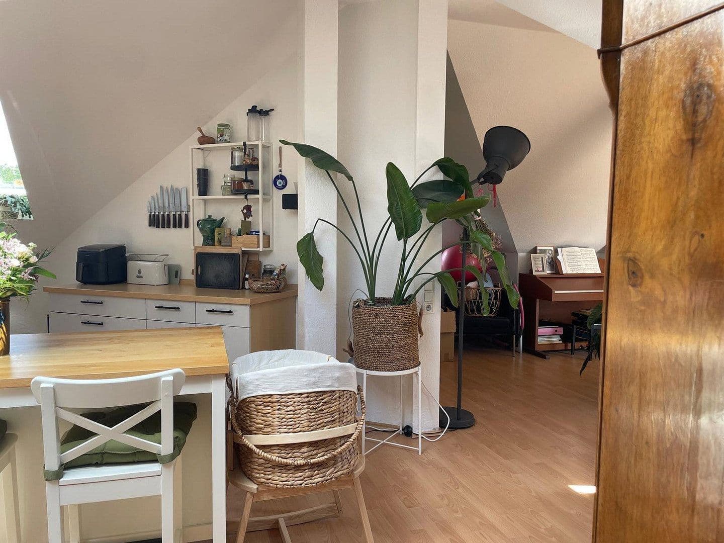 Prenájom bytu 2-izbový 95 m², Grünestraße 28, Wermelskirchen, Severné Porýnie - Westfálsko Prenájom bytu 2-izbový 95 m², Grünestraße 28, Wermelskirchen, Severné Porýnie - Westfálsko