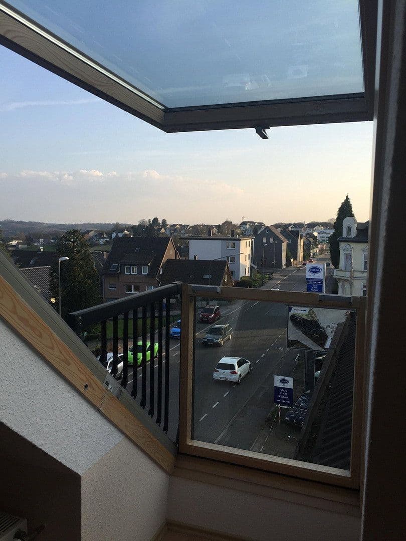 Prenájom bytu 2-izbový 95 m², Grünestraße 28, Wermelskirchen, Severné Porýnie - Westfálsko Prenájom bytu 2-izbový 95 m², Grünestraße 28, Wermelskirchen, Severné Porýnie - Westfálsko