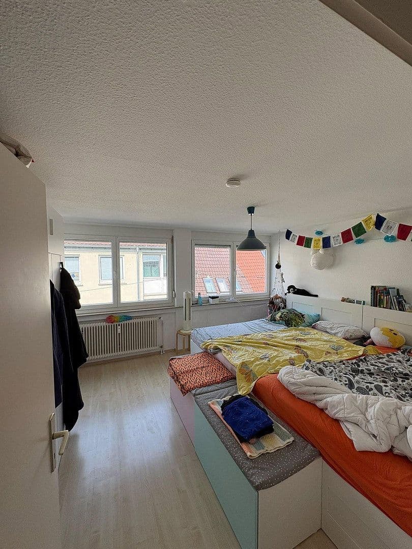 Prenájom bytu 3-izbový 120 m², Lampertstraße 4, Nürtingen, Bádensko-Wurttembersko Prenájom bytu 3-izbový 120 m², Lampertstraße 4, Nürtingen, Bádensko-Wurttembersko