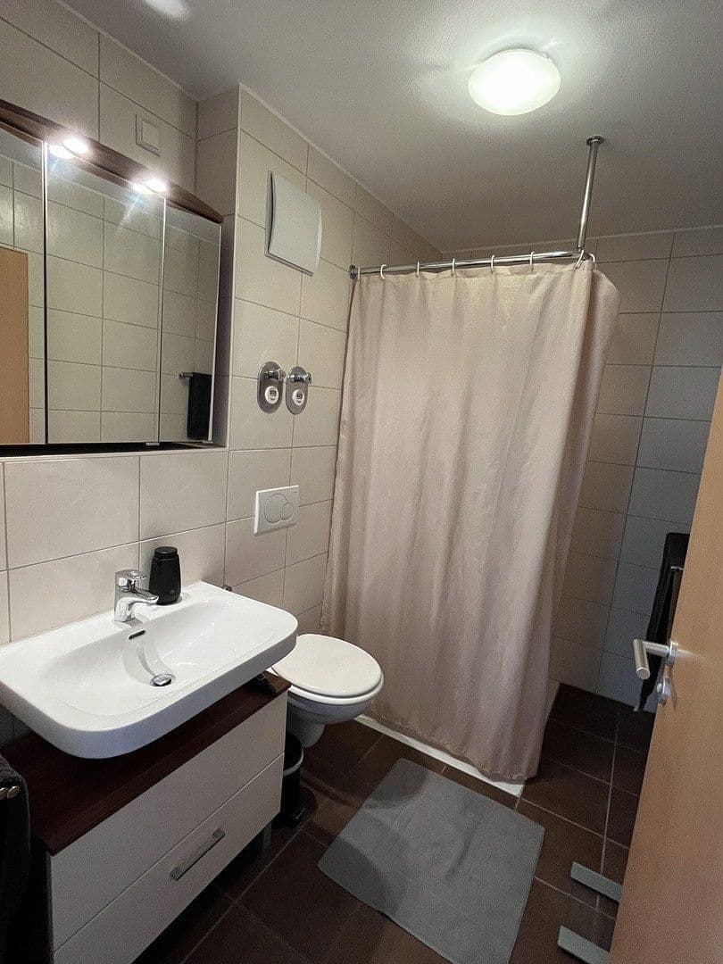 Prenájom bytu 2-izbový 63 m², Kreuzkirchstraße 7, Nürtingen, Bádensko-Wurttembersko Prenájom bytu 2-izbový 63 m², Kreuzkirchstraße 7, Nürtingen, Bádensko-Wurttembersko