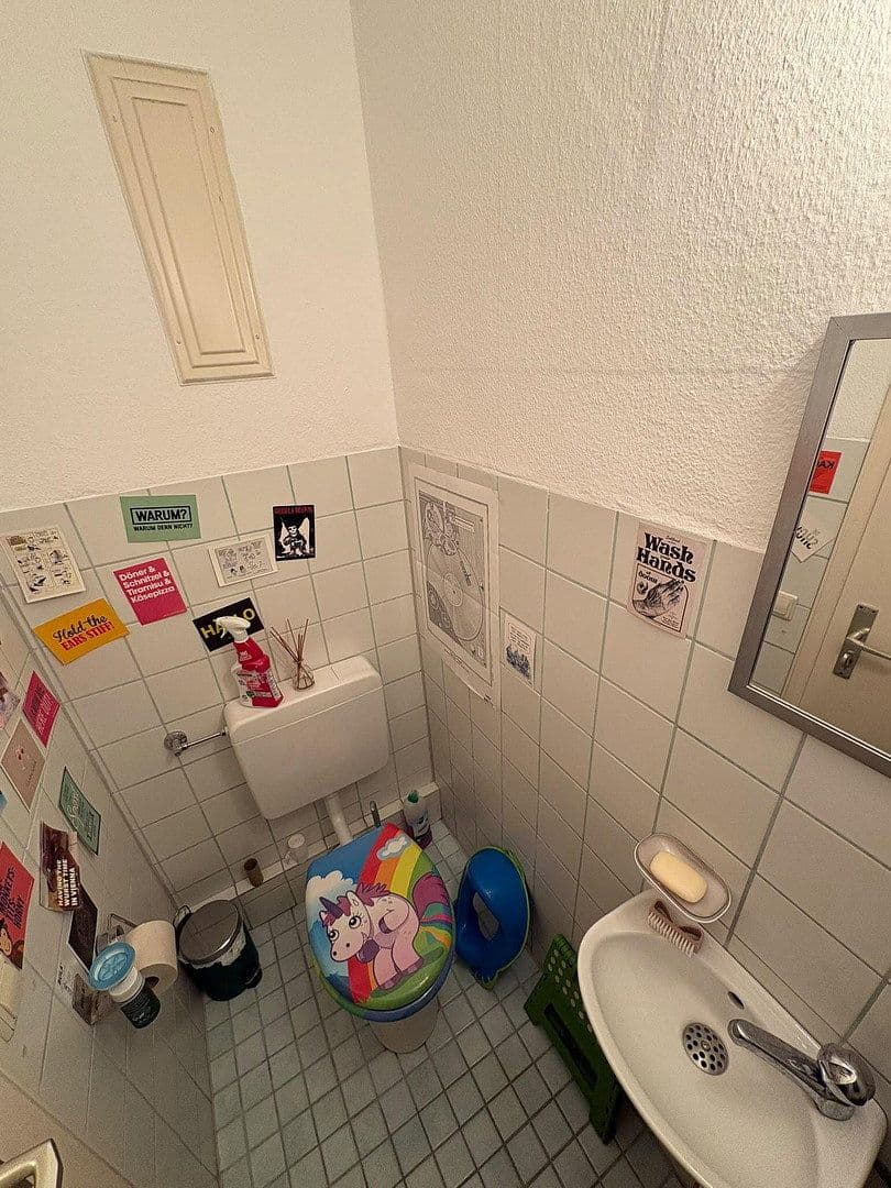 Prenájom bytu 3-izbový 120 m², Lampertstraße 4, Nürtingen, Bádensko-Wurttembersko Prenájom bytu 3-izbový 120 m², Lampertstraße 4, Nürtingen, Bádensko-Wurttembersko