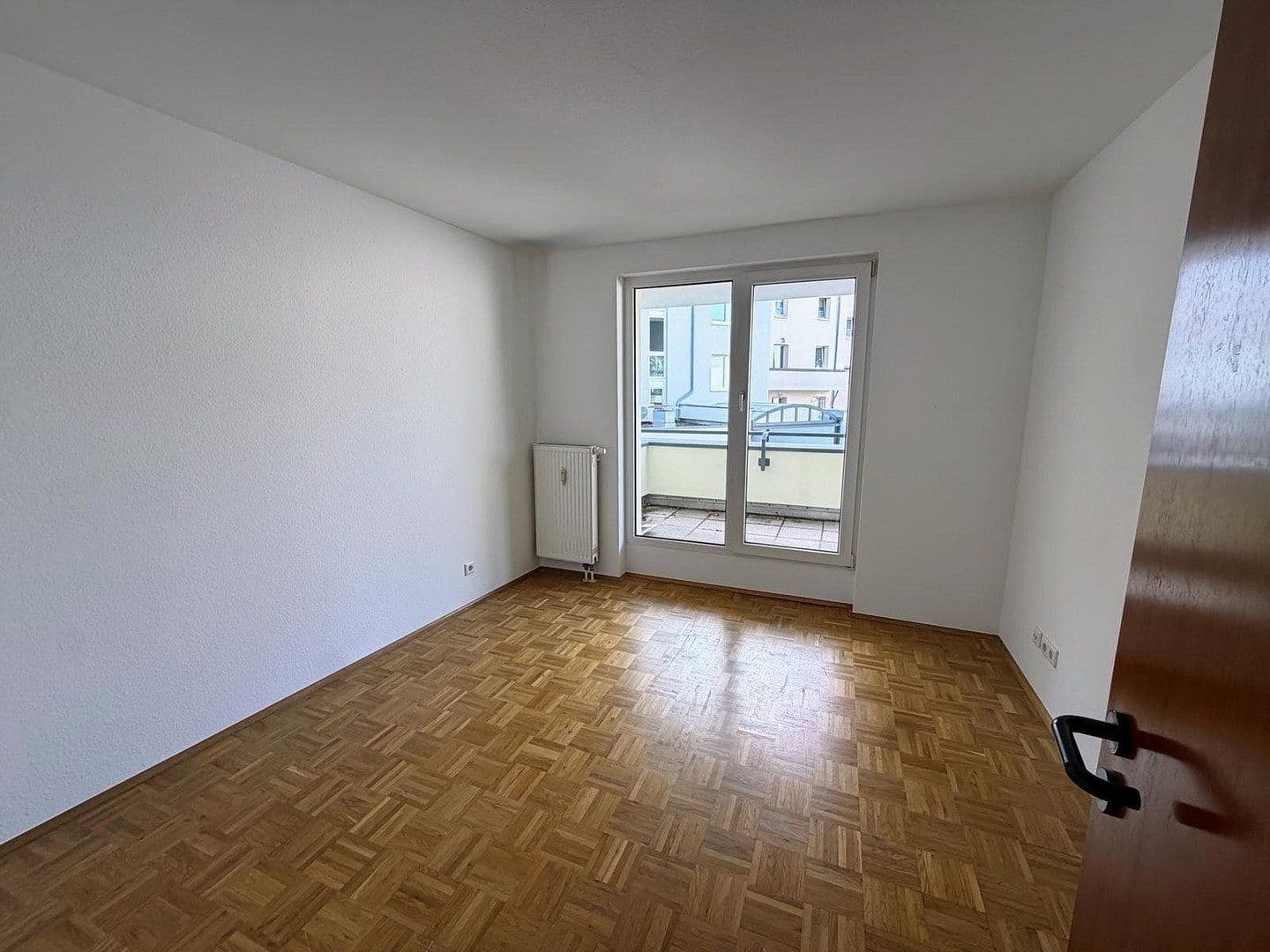 Prenájom bytu 3-izbový 74 m², Ratingen, Severné Porýnie - Westfálsko Prenájom bytu 3-izbový 74 m², Ratingen, Severné Porýnie - Westfálsko