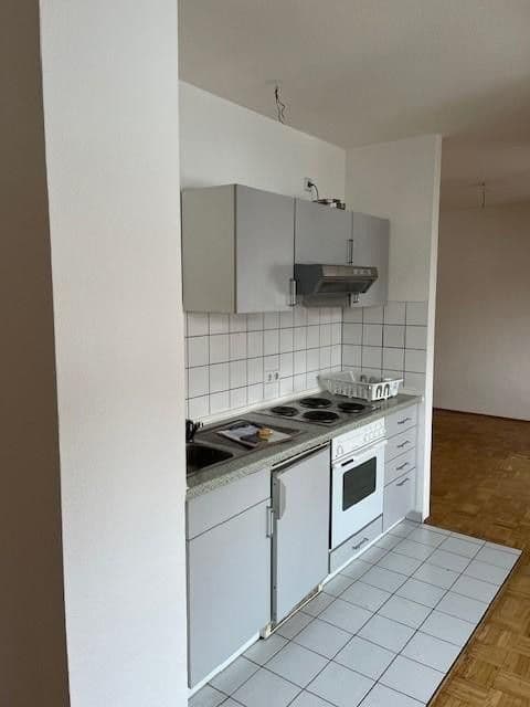 Prenájom bytu 2-izbový 59 m², Richard-Hirschmann-Str. 7, Esslingen am Neckar, Bádensko-Wurttembersko Prenájom bytu 2-izbový 59 m², Richard-Hirschmann-Str. 7, Esslingen am Neckar, Bádensko-Wurttembersko