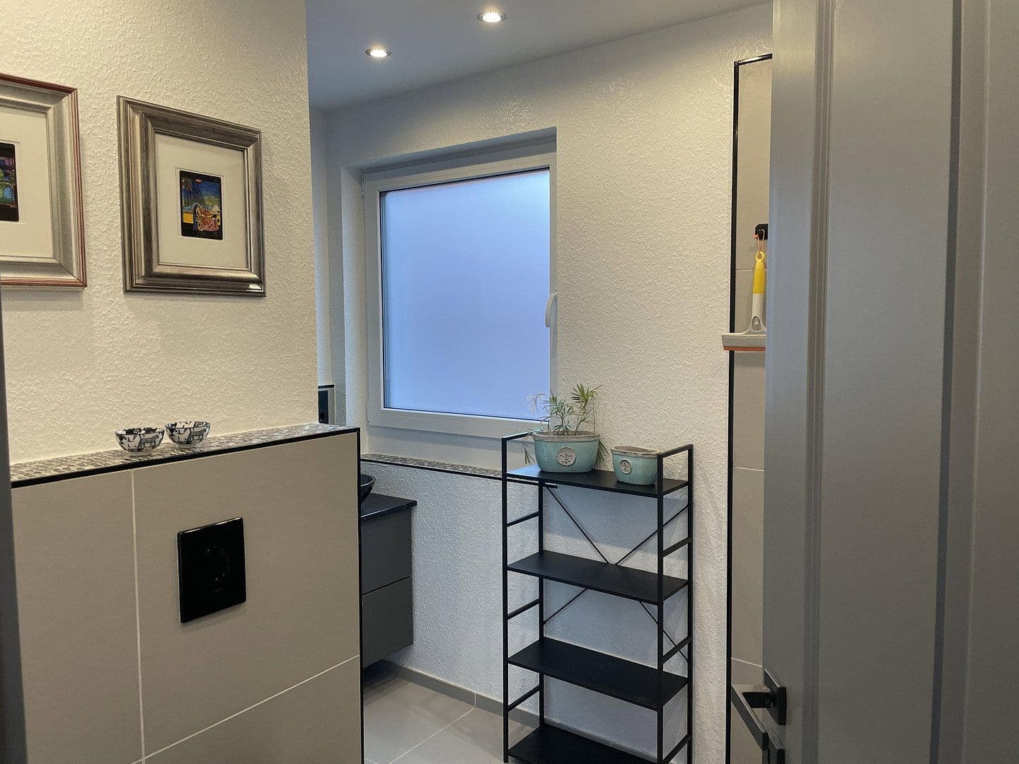 Prenájom bytu 4-izbový 120 m², Hauptstraße 50a, Hage, Dolné Sasko Prenájom bytu 4-izbový 120 m², Hauptstraße 50a, Hage, Dolné Sasko