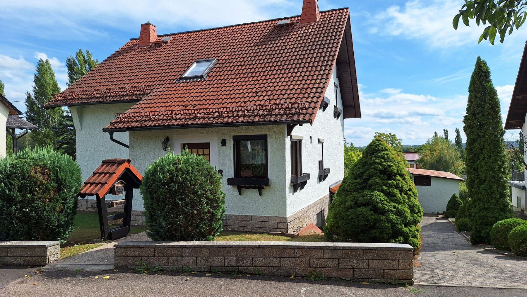 Predaj domu 140 m², pozemok 765 m², Am Hüpfsteig 9, Römhild, Durínsko Predaj domu 140 m², pozemok 765 m², Am Hüpfsteig 9, Römhild, Durínsko