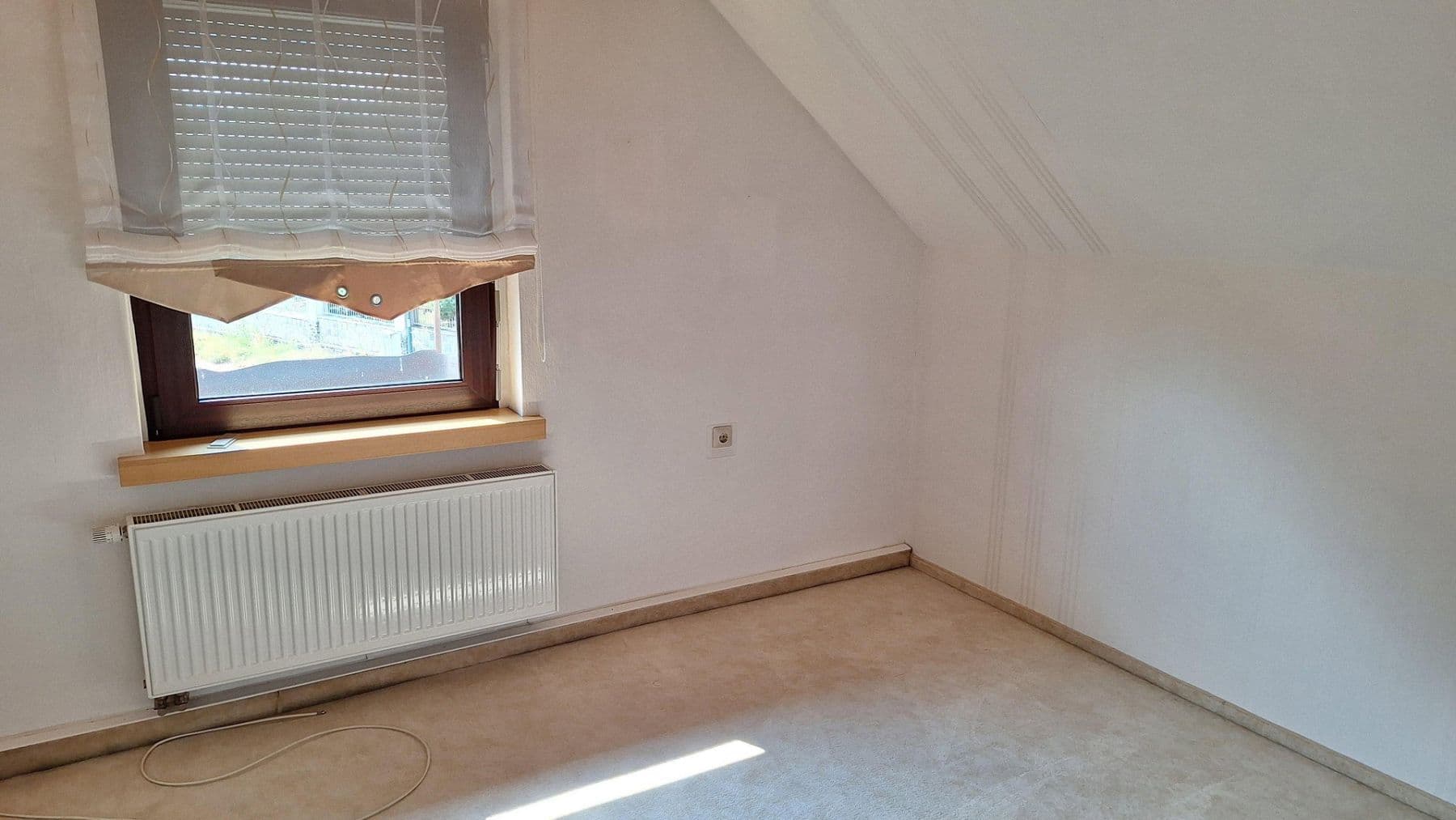 Predaj domu 140 m², pozemok 765 m², Am Hüpfsteig 9, Römhild, Durínsko Predaj domu 140 m², pozemok 765 m², Am Hüpfsteig 9, Römhild, Durínsko