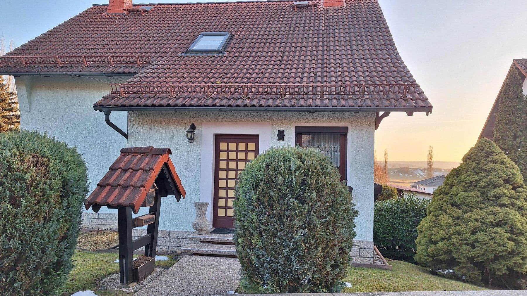 Predaj domu 140 m², pozemok 765 m², Am Hüpfsteig 9, Römhild, Durínsko Predaj domu 140 m², pozemok 765 m², Am Hüpfsteig 9, Römhild, Durínsko