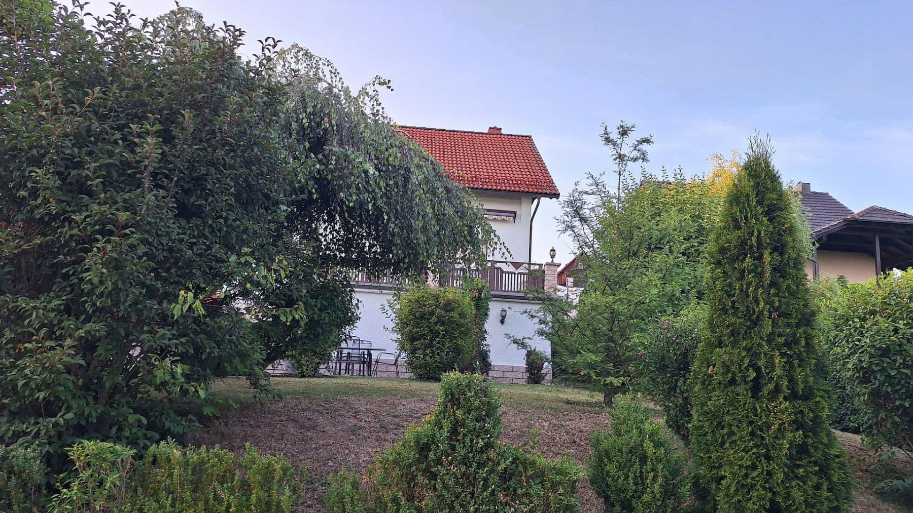 Predaj domu 140 m², pozemok 765 m², Am Hüpfsteig 9, Römhild, Durínsko Predaj domu 140 m², pozemok 765 m², Am Hüpfsteig 9, Römhild, Durínsko