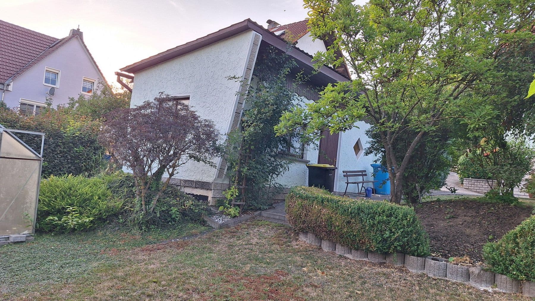Predaj domu 140 m², pozemok 765 m², Am Hüpfsteig 9, Römhild, Durínsko Predaj domu 140 m², pozemok 765 m², Am Hüpfsteig 9, Römhild, Durínsko