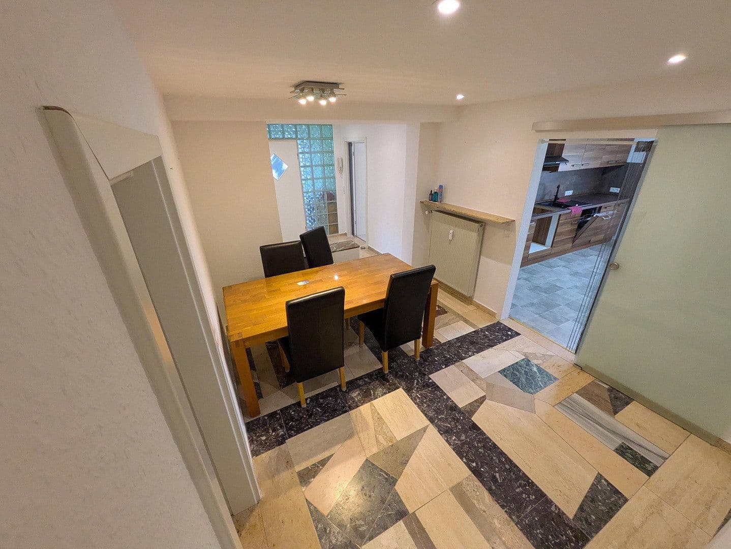 Predaj bytu 3-izbový 102 m², Waldfrieden 35, Bendorf, Porýnie-Falcko Predaj bytu 3-izbový 102 m², Waldfrieden 35, Bendorf, Porýnie-Falcko