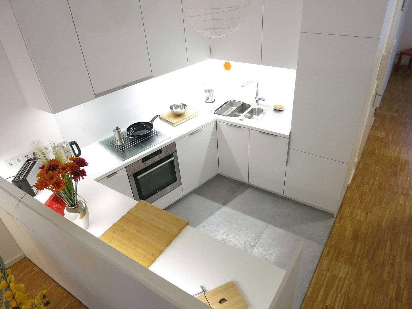 Prenájom bytu 2-izbový 81 m², Berlin, Berlín Prenájom bytu 2-izbový 81 m², Berlin, Berlín