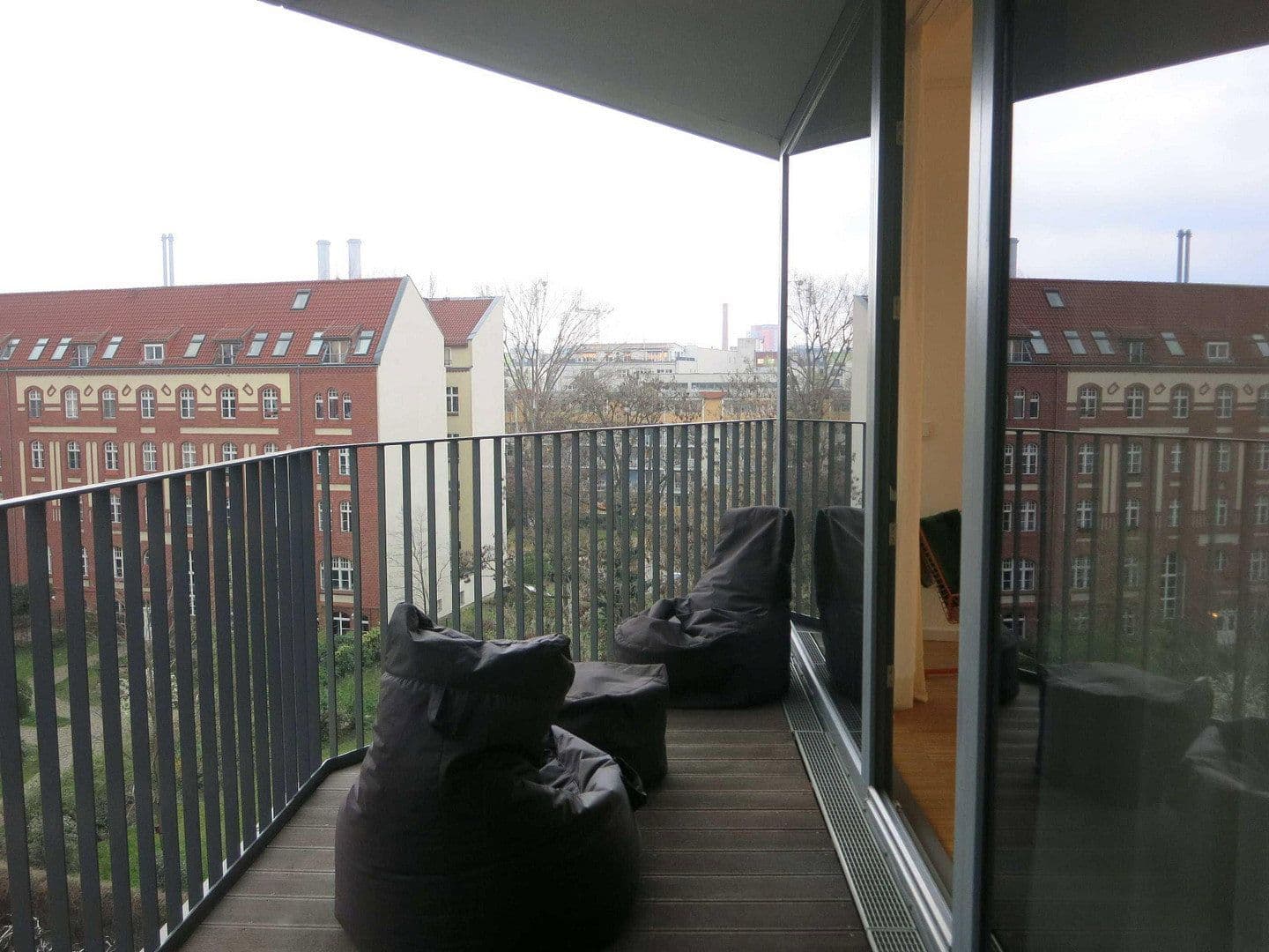 Prenájom bytu 2-izbový 81 m², Berlin, Berlín Prenájom bytu 2-izbový 81 m², Berlin, Berlín