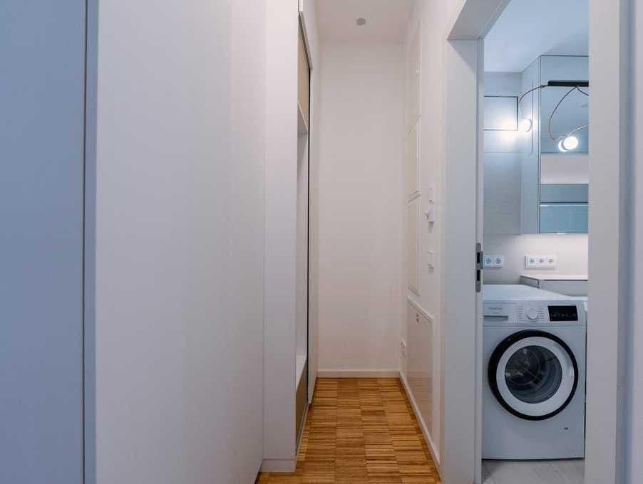 Prenájom bytu 2-izbový 81 m², Berlin, Berlín Prenájom bytu 2-izbový 81 m², Berlin, Berlín