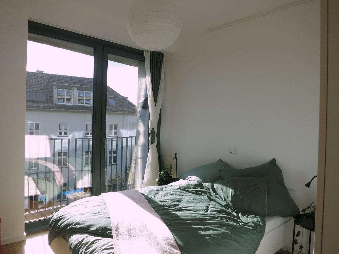 Prenájom bytu 2-izbový 81 m², Berlin, Berlín Prenájom bytu 2-izbový 81 m², Berlin, Berlín