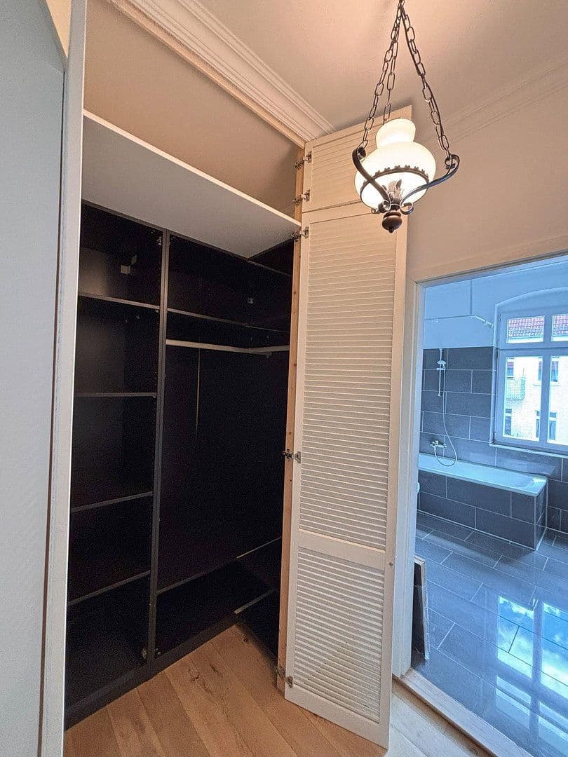Predaj bytu 3-izbový 104 m², Berlin, Berlín Predaj bytu 3-izbový 104 m², Berlin, Berlín